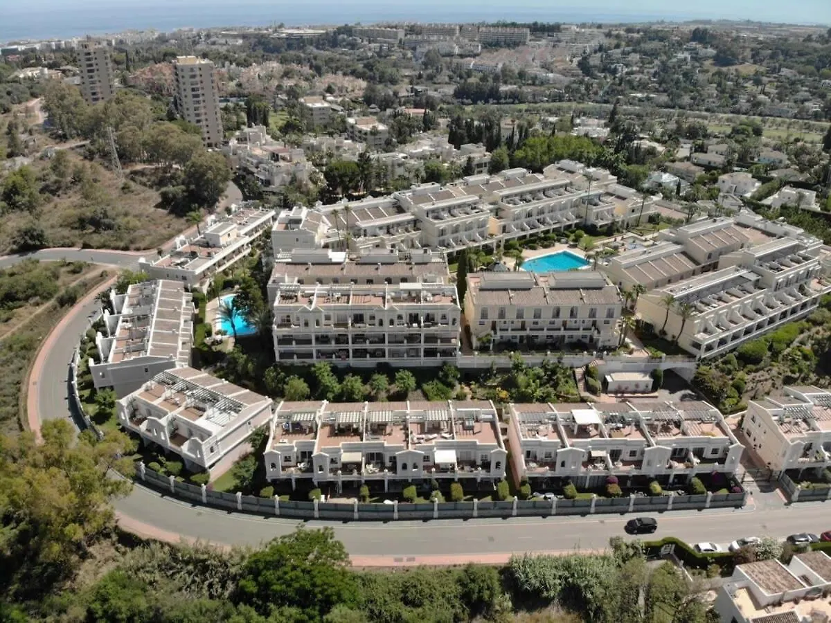 Heated Indoor Pool 2 Bed Mountain Sunset Views Apartment Marbella