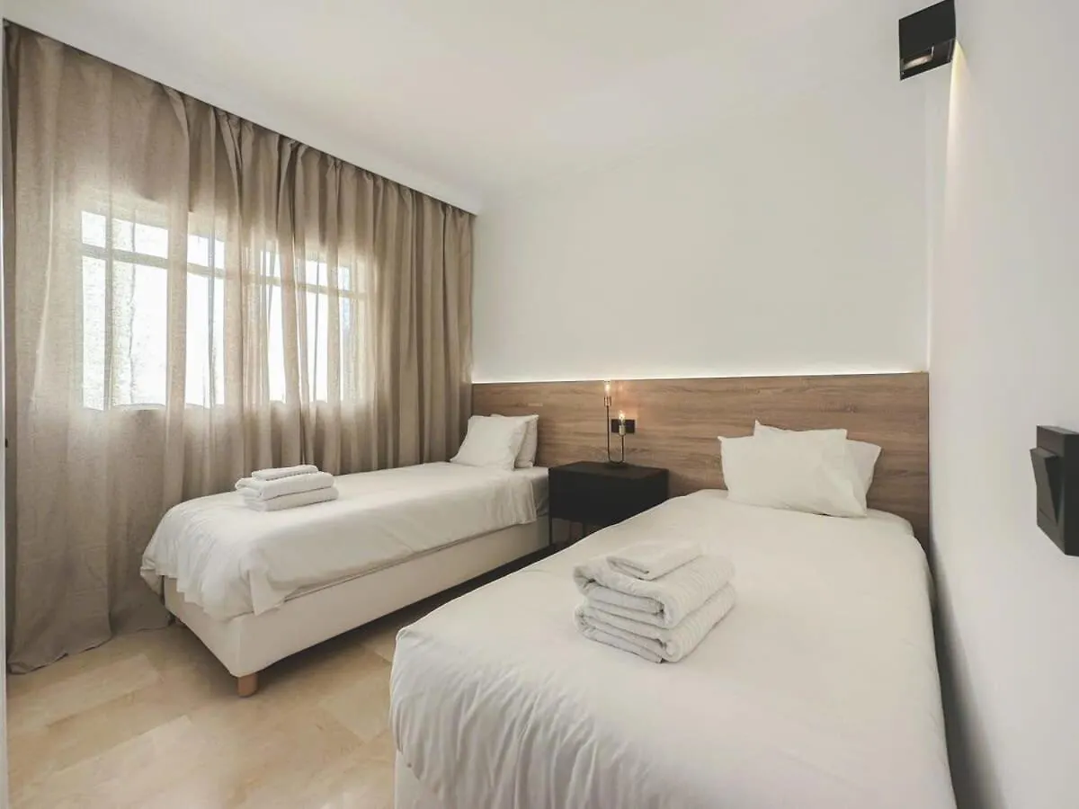 Heated Indoor Pool 2 Bed Mountain Sunset Views Lägenhet Marbella Spanien