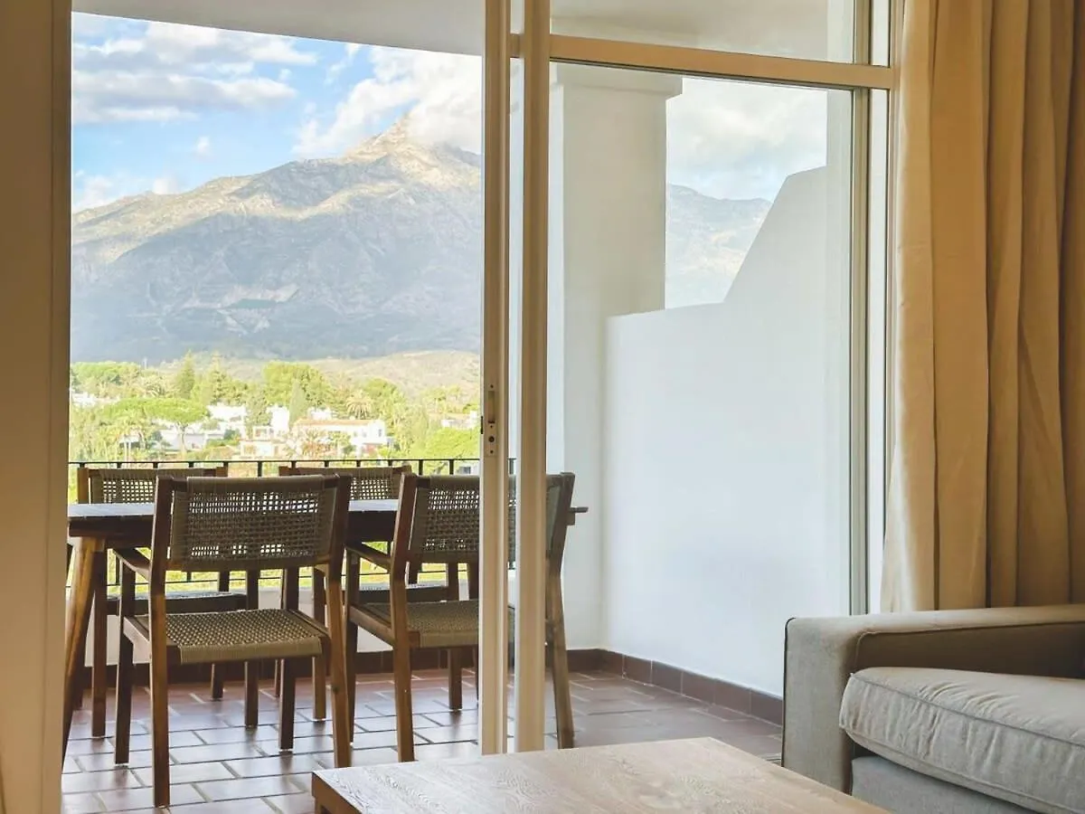 Heated Indoor Pool 2 Bed Mountain Sunset Views Lägenhet Marbella 0*,  Spanien